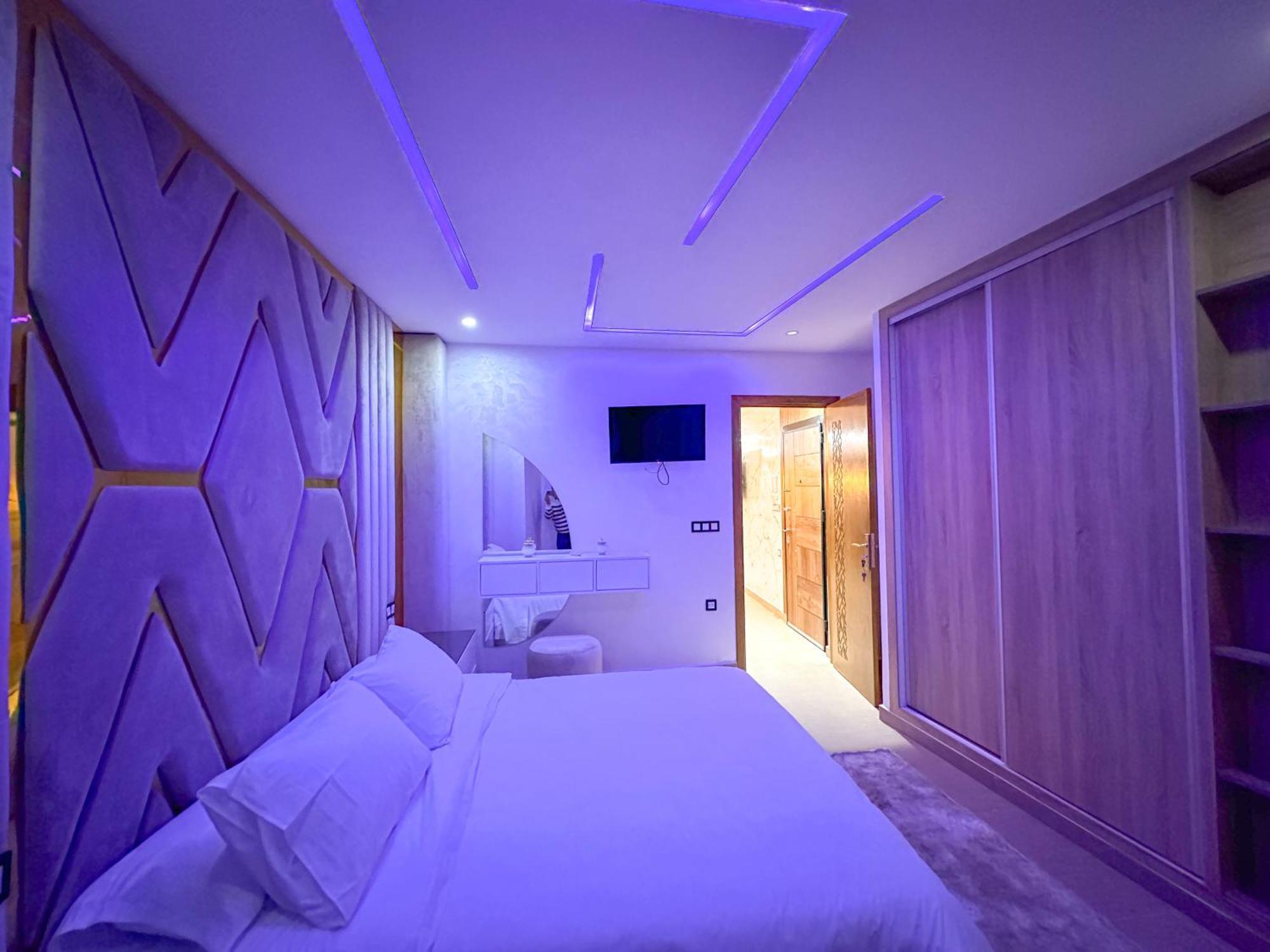 Veluxa - Luxury Holiday Homes - Centric Flat Танжер Номер фото