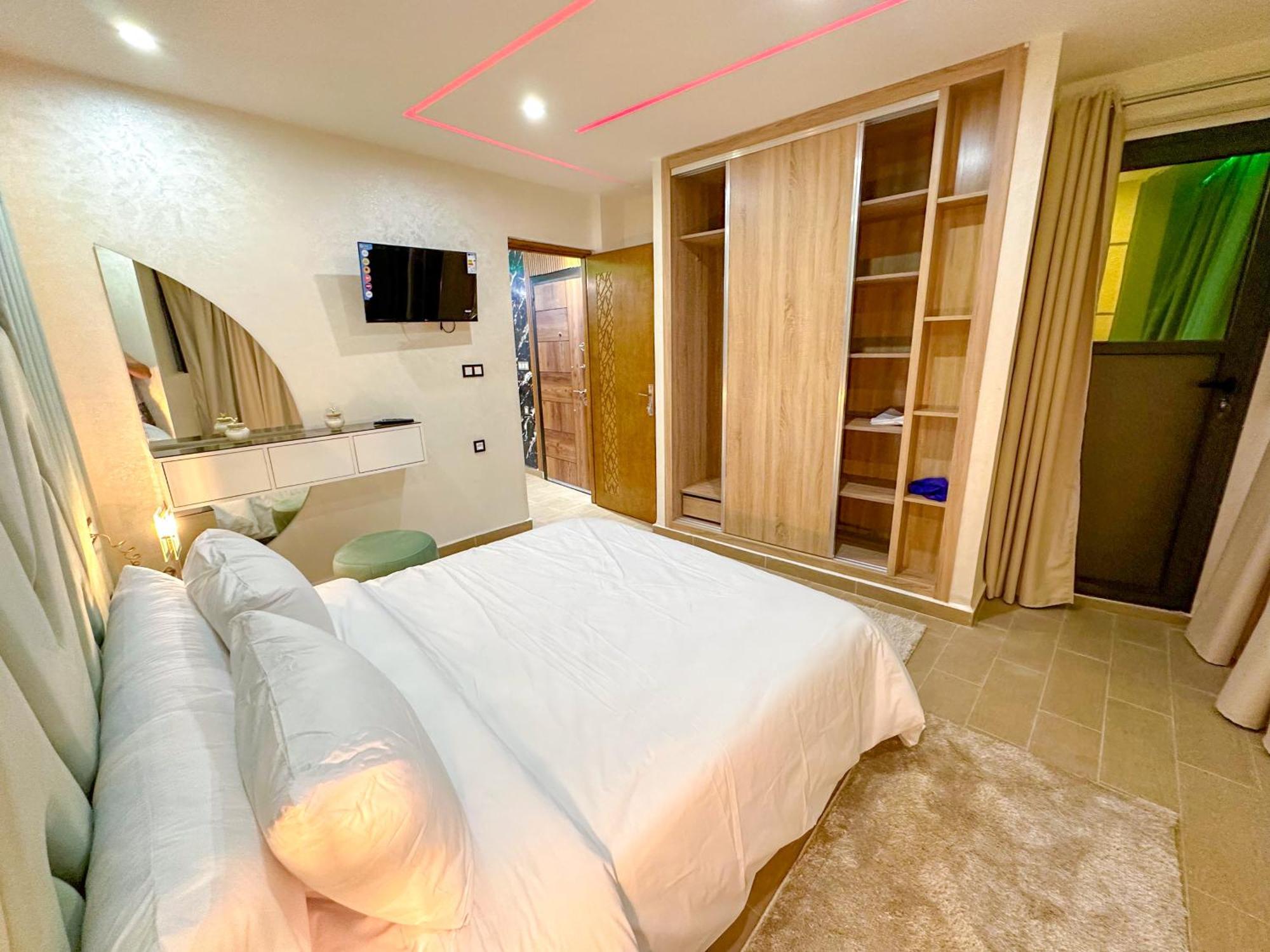 Veluxa - Luxury Holiday Homes - Centric Flat Танжер Экстерьер фото