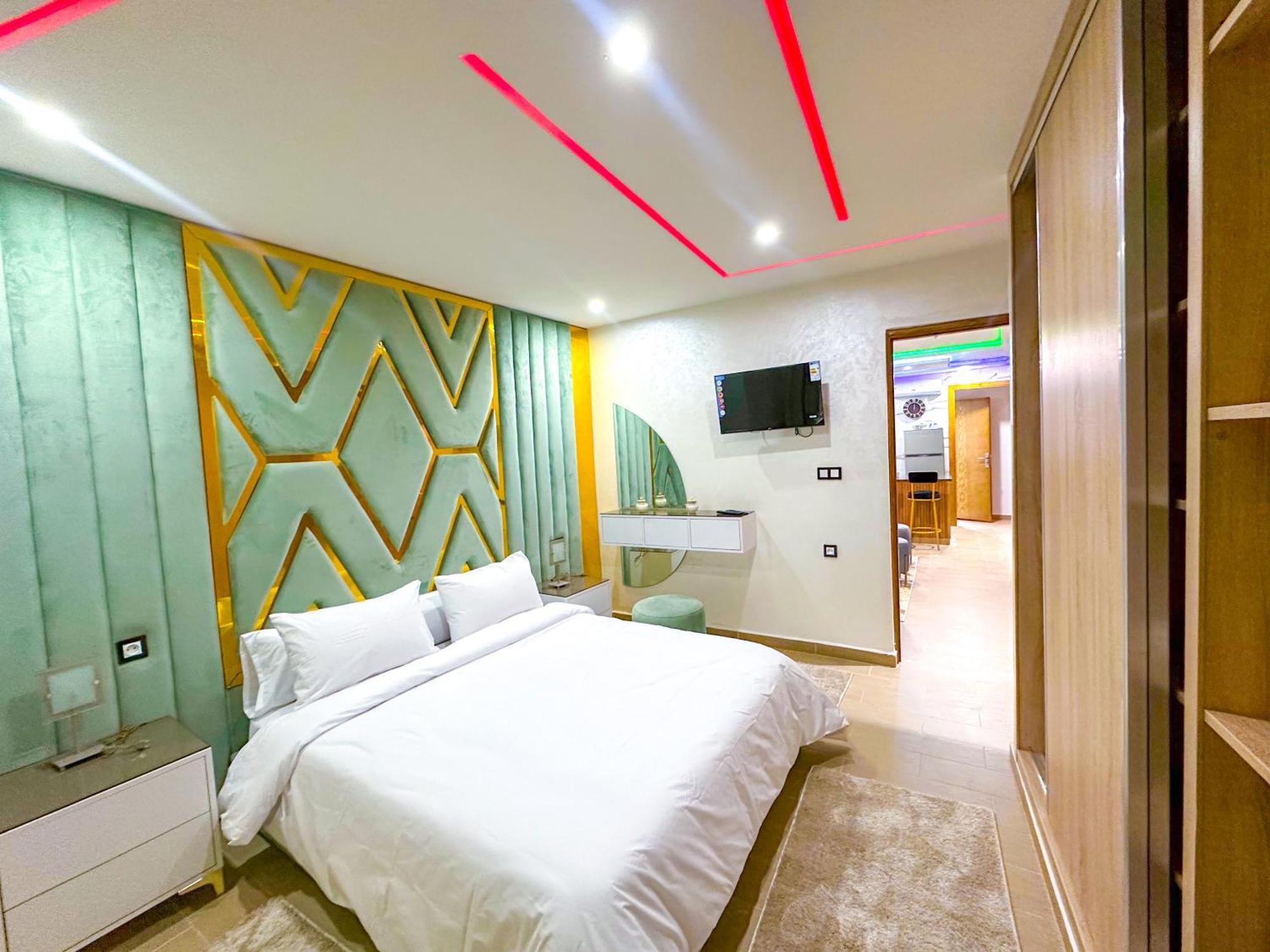 Veluxa - Luxury Holiday Homes - Centric Flat Танжер Экстерьер фото