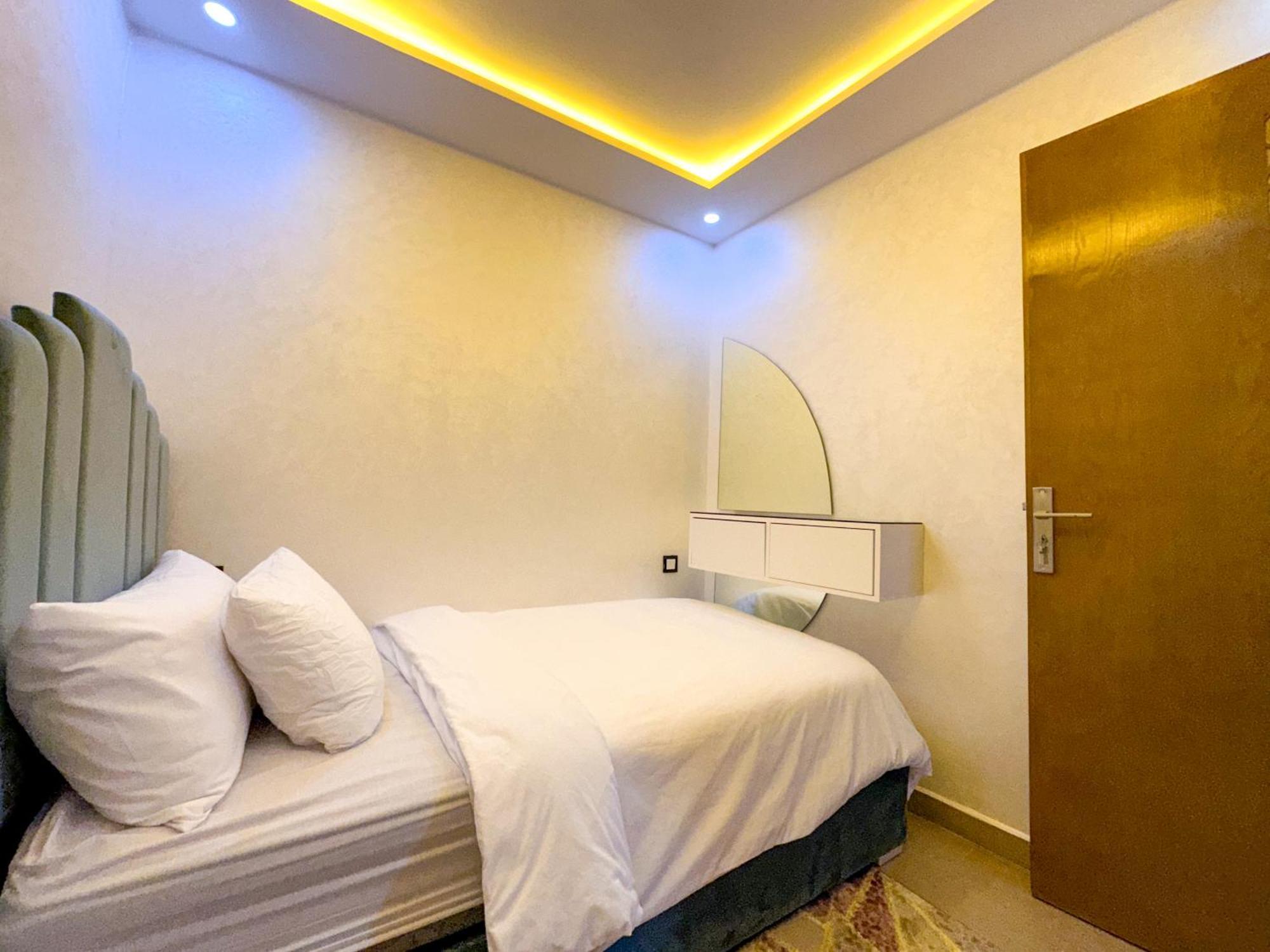Veluxa - Luxury Holiday Homes - Centric Flat Танжер Экстерьер фото