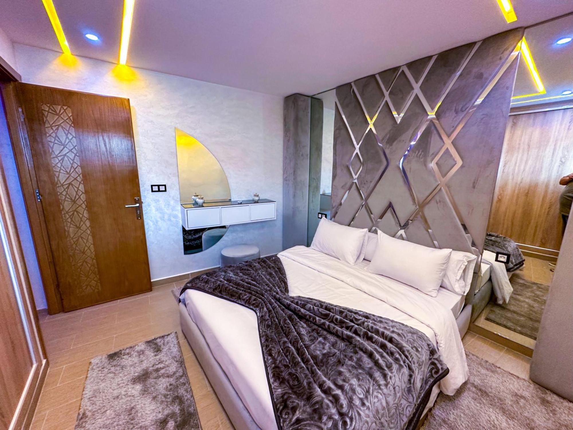Veluxa - Luxury Holiday Homes - Centric Flat Танжер Экстерьер фото